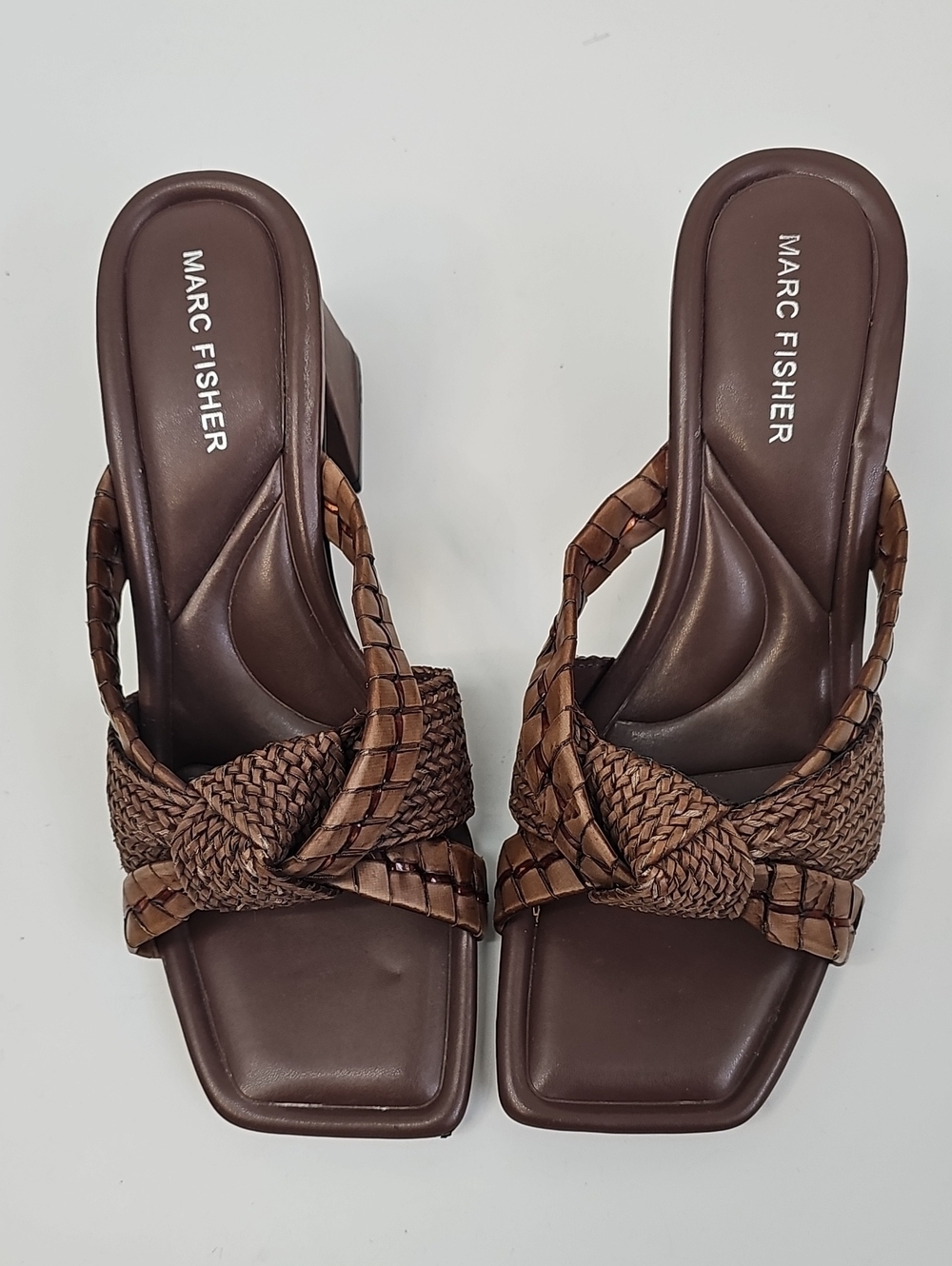 Marc Fisher Brown Woven Knot Open Toe Mules w Block Heel Sz:9
